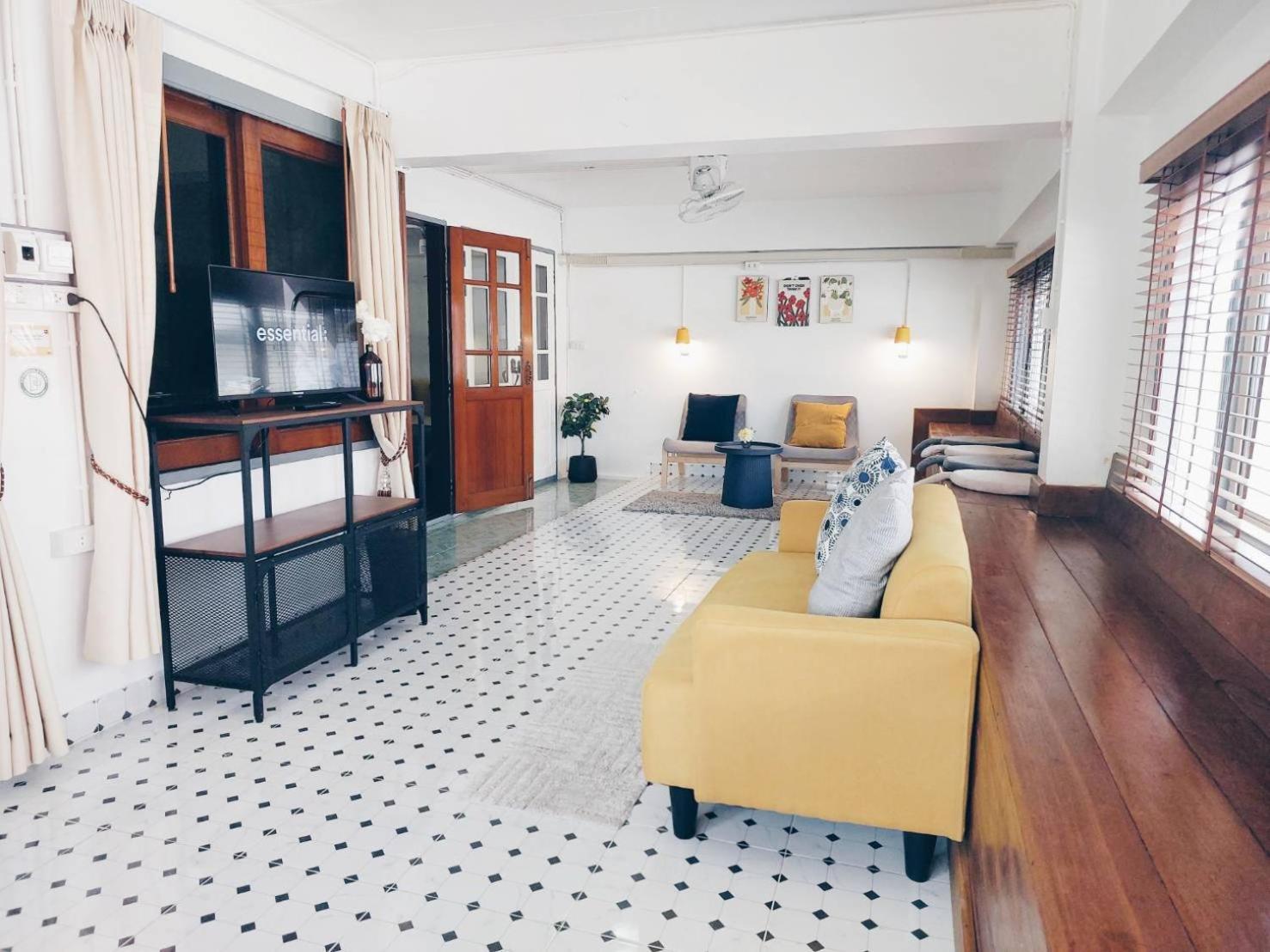 Hostel Hello Sunshine Phra Nakhon Si Ayutthaya Exterior foto