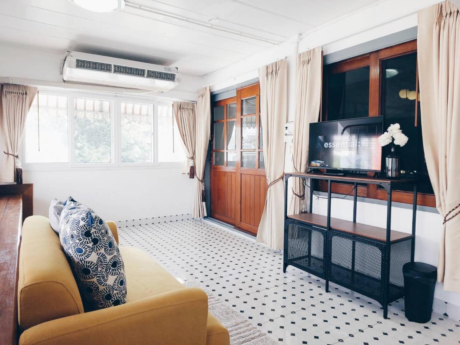 Hostel Hello Sunshine Phra Nakhon Si Ayutthaya Exterior foto