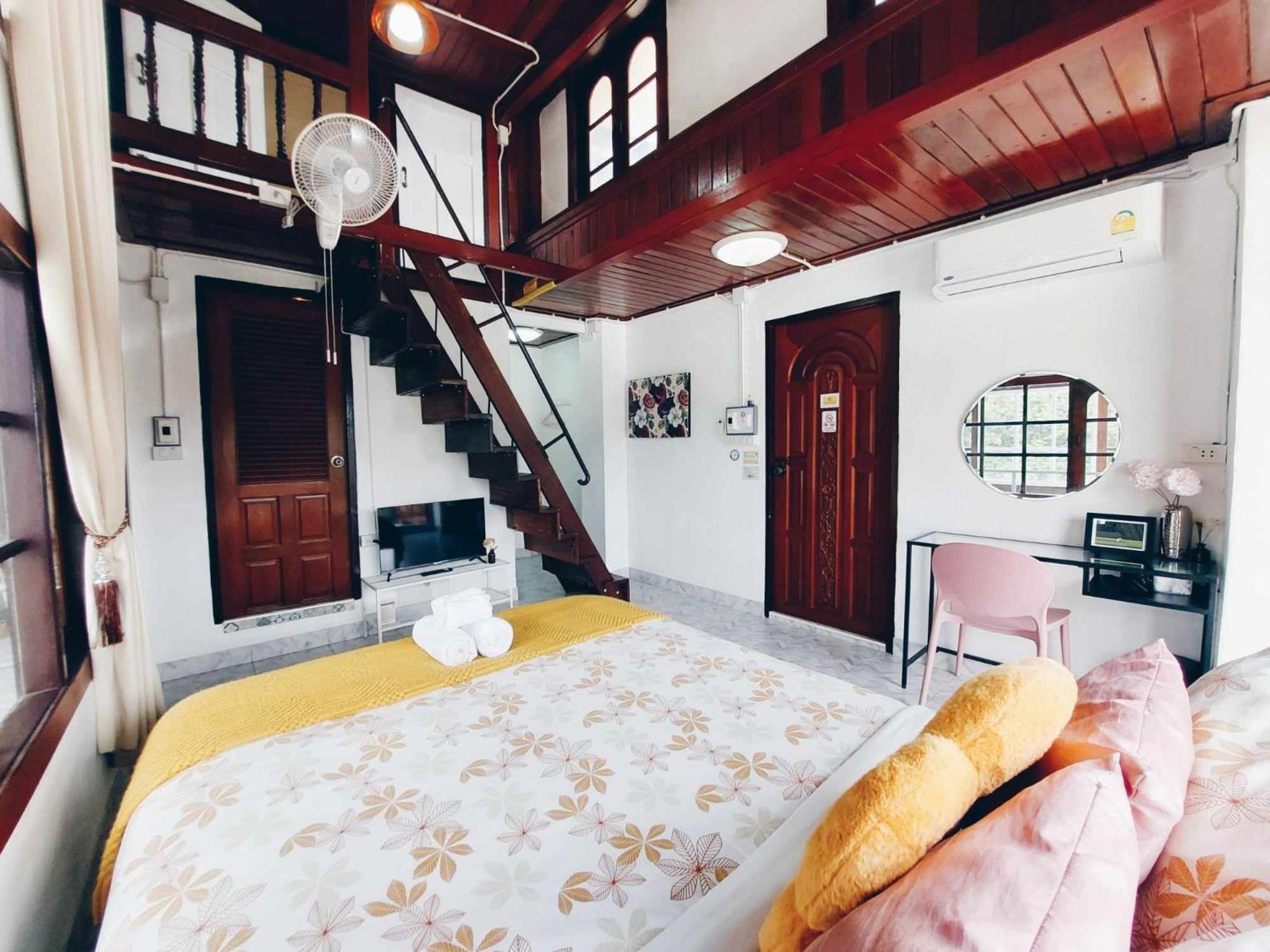 Hostel Hello Sunshine Phra Nakhon Si Ayutthaya Exterior foto