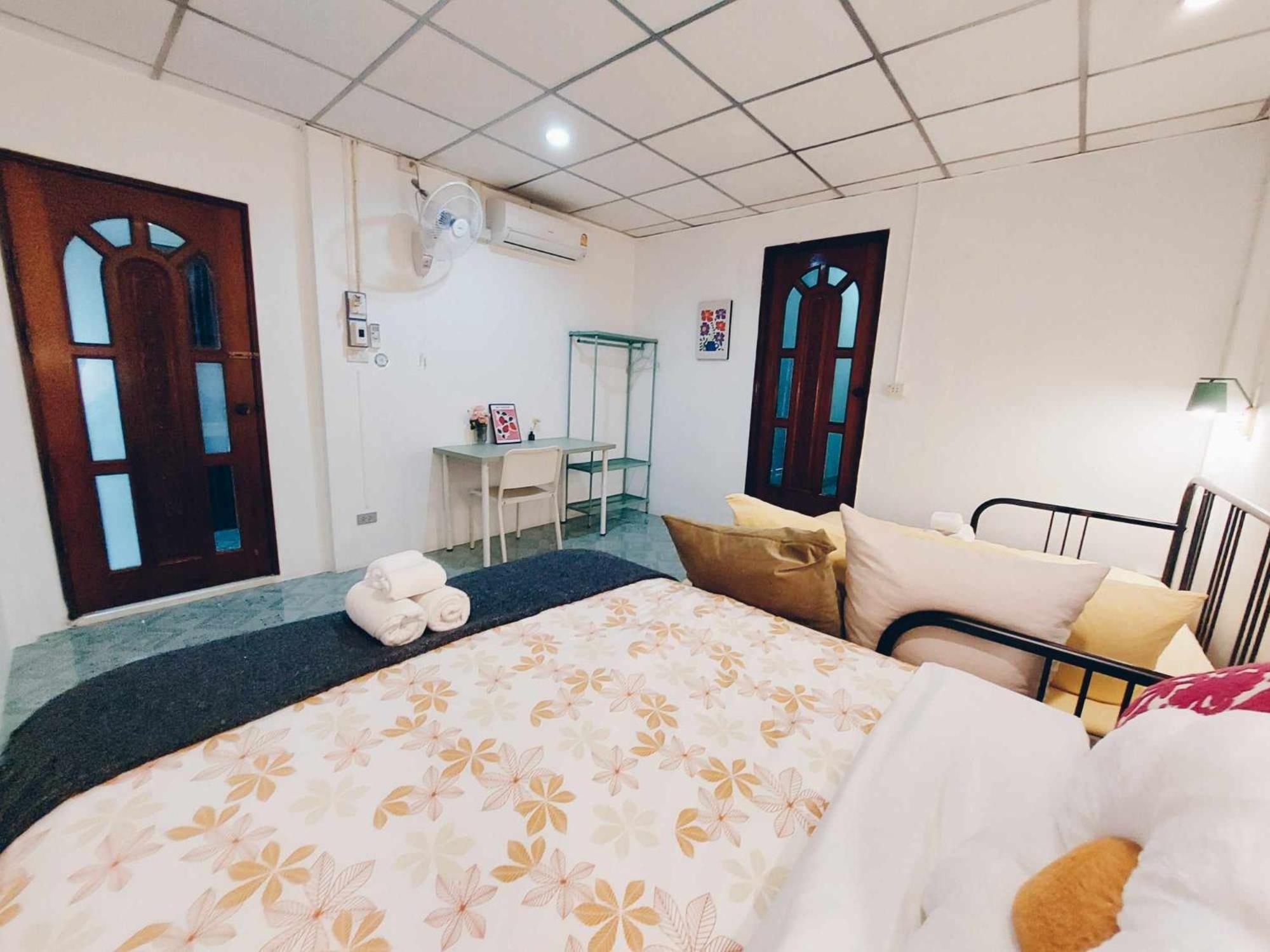 Hostel Hello Sunshine Phra Nakhon Si Ayutthaya Exterior foto
