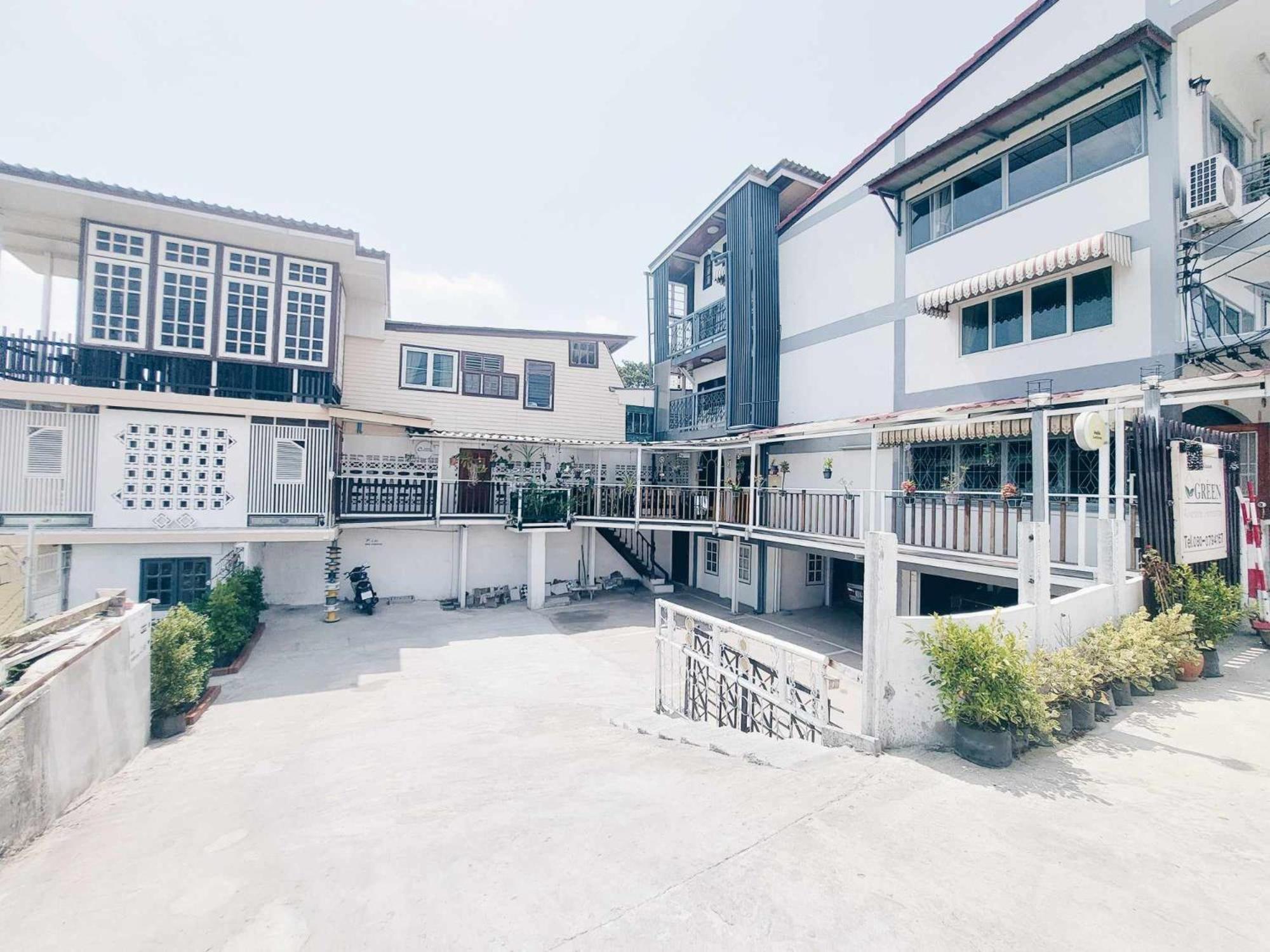 Hostel Hello Sunshine Phra Nakhon Si Ayutthaya Exterior foto
