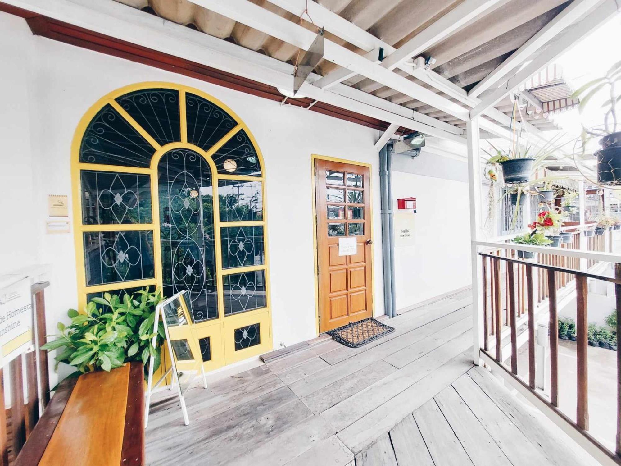 Hostel Hello Sunshine Phra Nakhon Si Ayutthaya Exterior foto